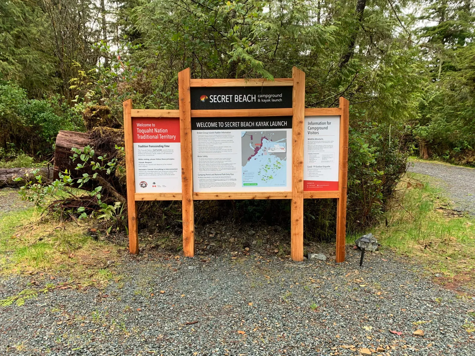 Metal composite signage